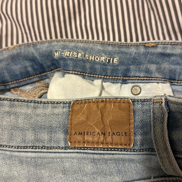 American Eagle Pride Hi Rise Shortie Rainbow Stitched Pockets 2 - Picture 4 of 7